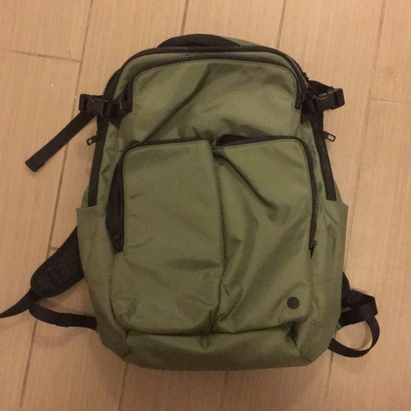 green lululemon backpack